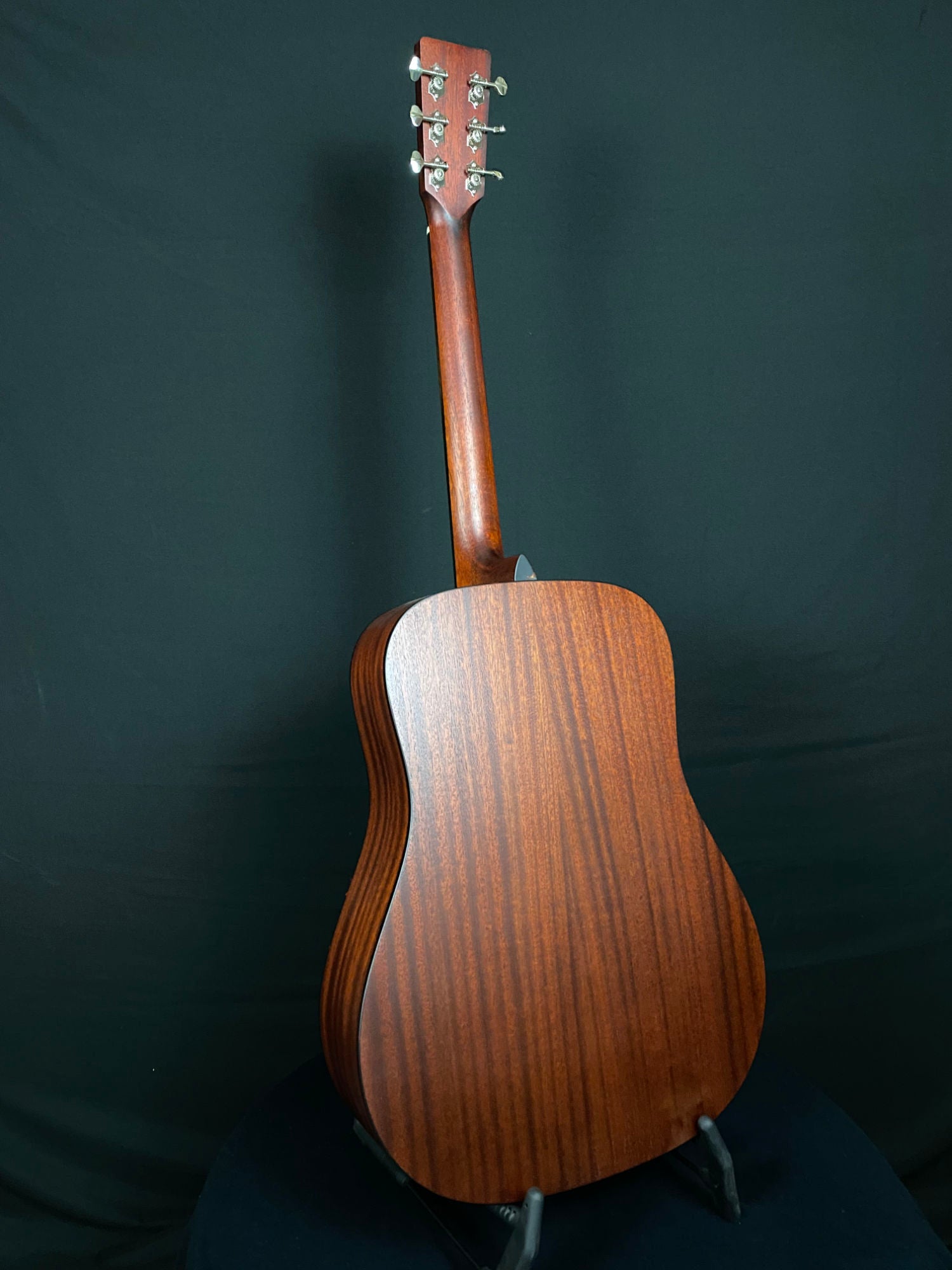 back of Eastman E1D Sitka Spruce/Sapele acoustic guitar