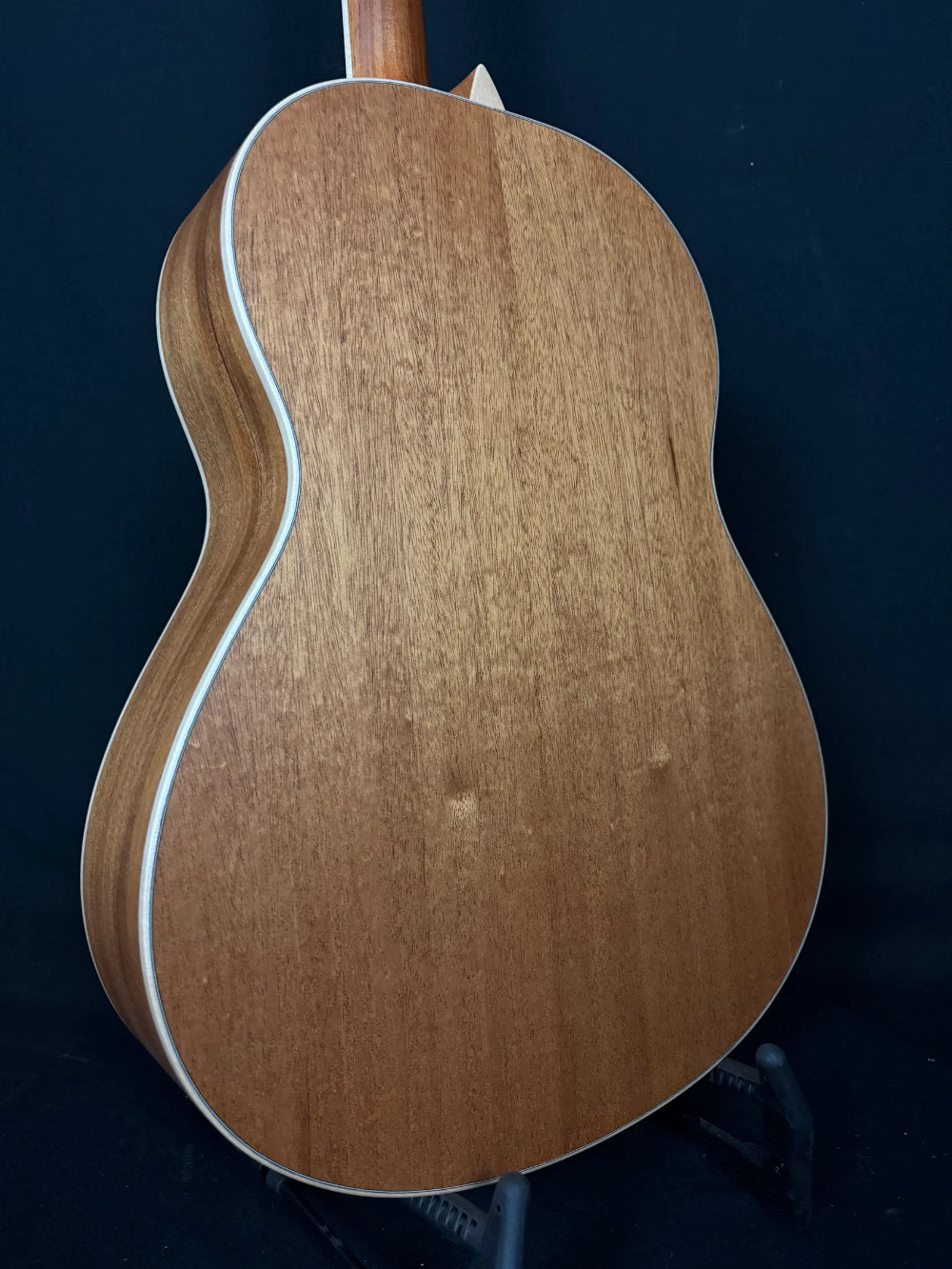 Larrivée L-03 guitar back panel