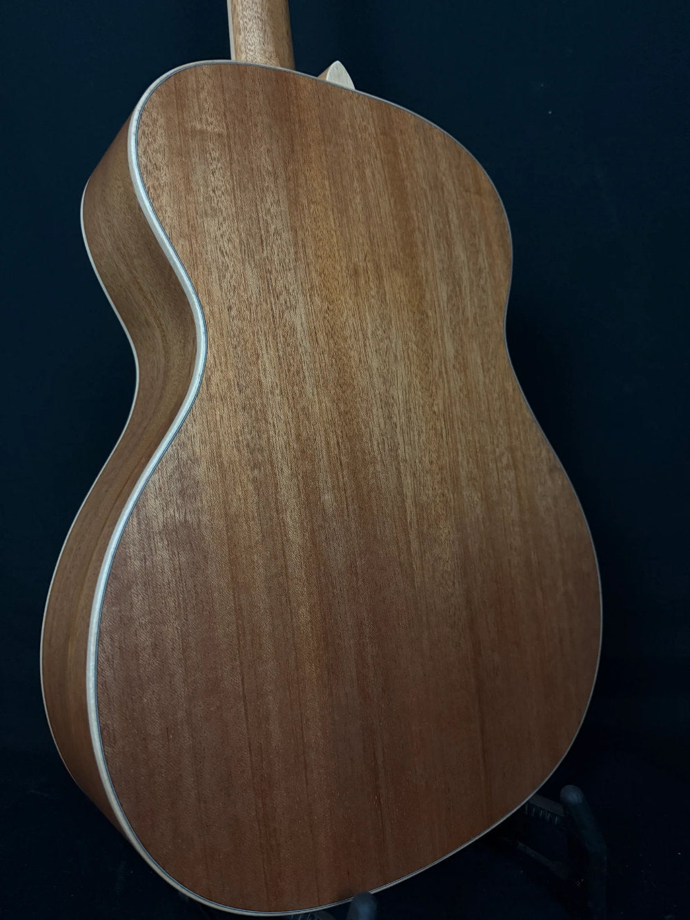 Larrivée OM-40 guitar back panel