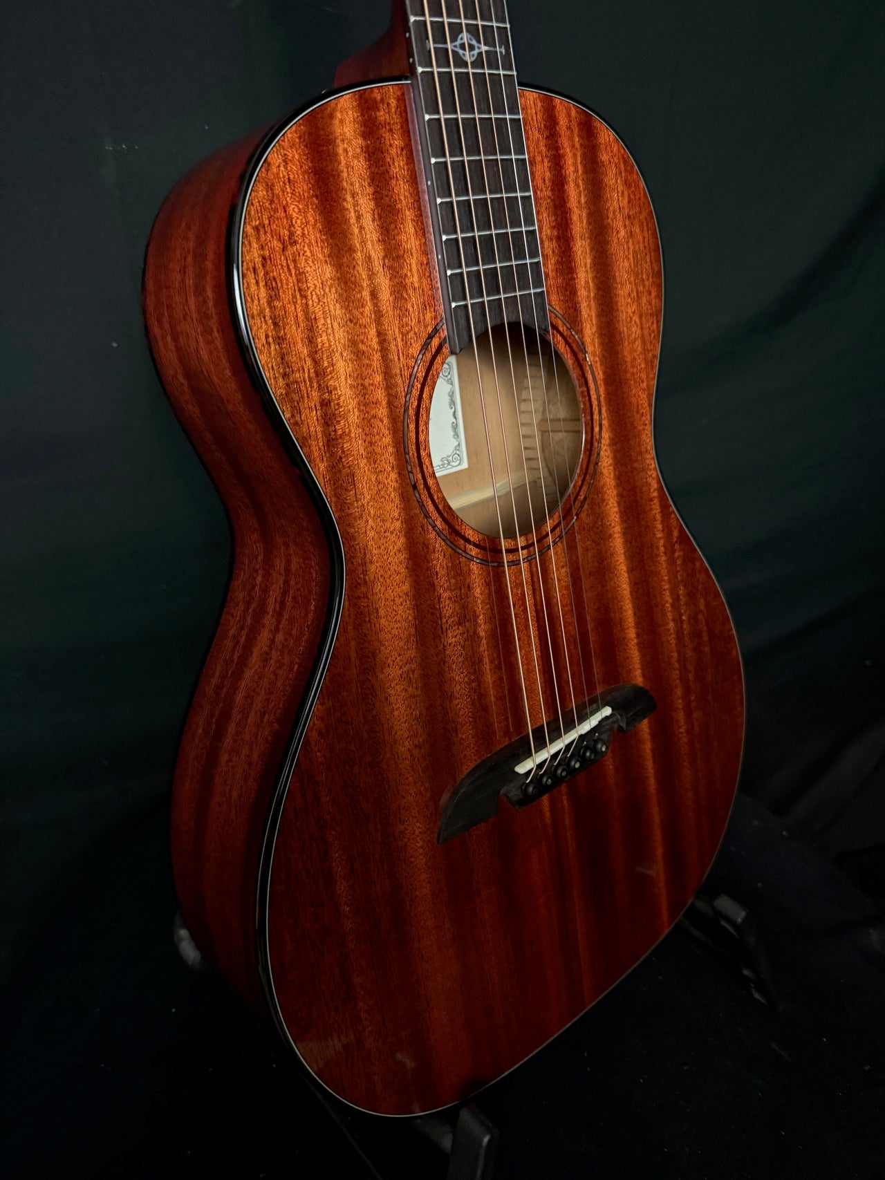 Alvarez Masterworks MP66 Parlor